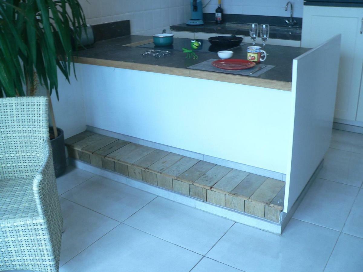 Centre 13 Quai Godefroid Kurth Pour 2 Pers A 25 Min Gare Guillemins Apartment Liege